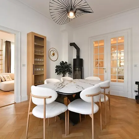 Apartament Large Apartment, Chic And Cozy - *