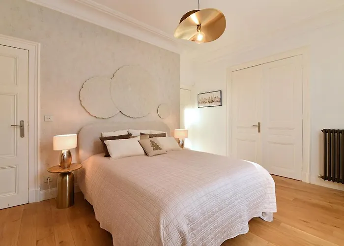 Large Apartment, Chic And Cozy - Colmar