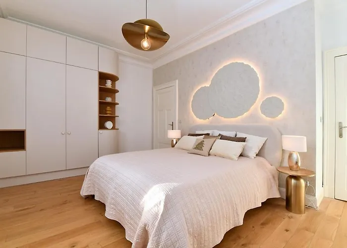 Large Apartment, Chic And Cozy - Apartamento *